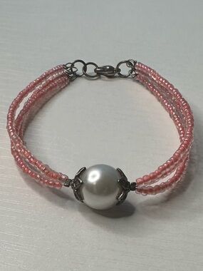 Pink Seed-Bead Bracelet with Pearl Center